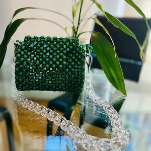 New fashioned lucite handle bag